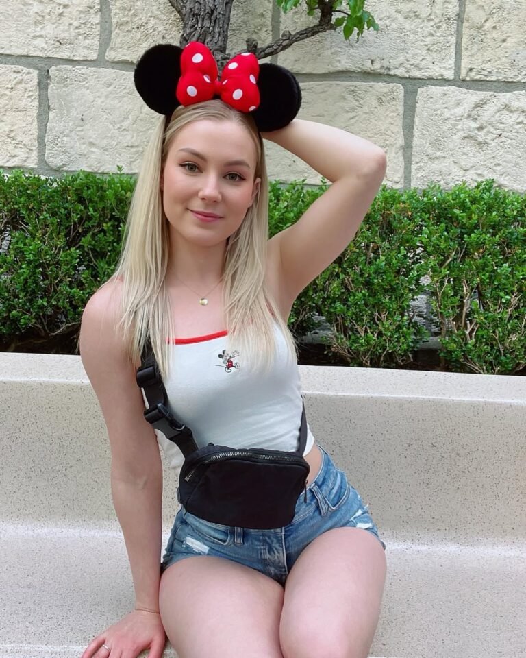 Lisa Vannatta (Lisa Peachy) Age, Wiki, Boyfriend, Net Worth, Biography