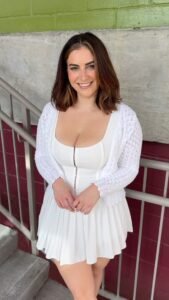 Kelly Monroe Wiki, Age, Career, Height, Weight, Husband, Net Worth